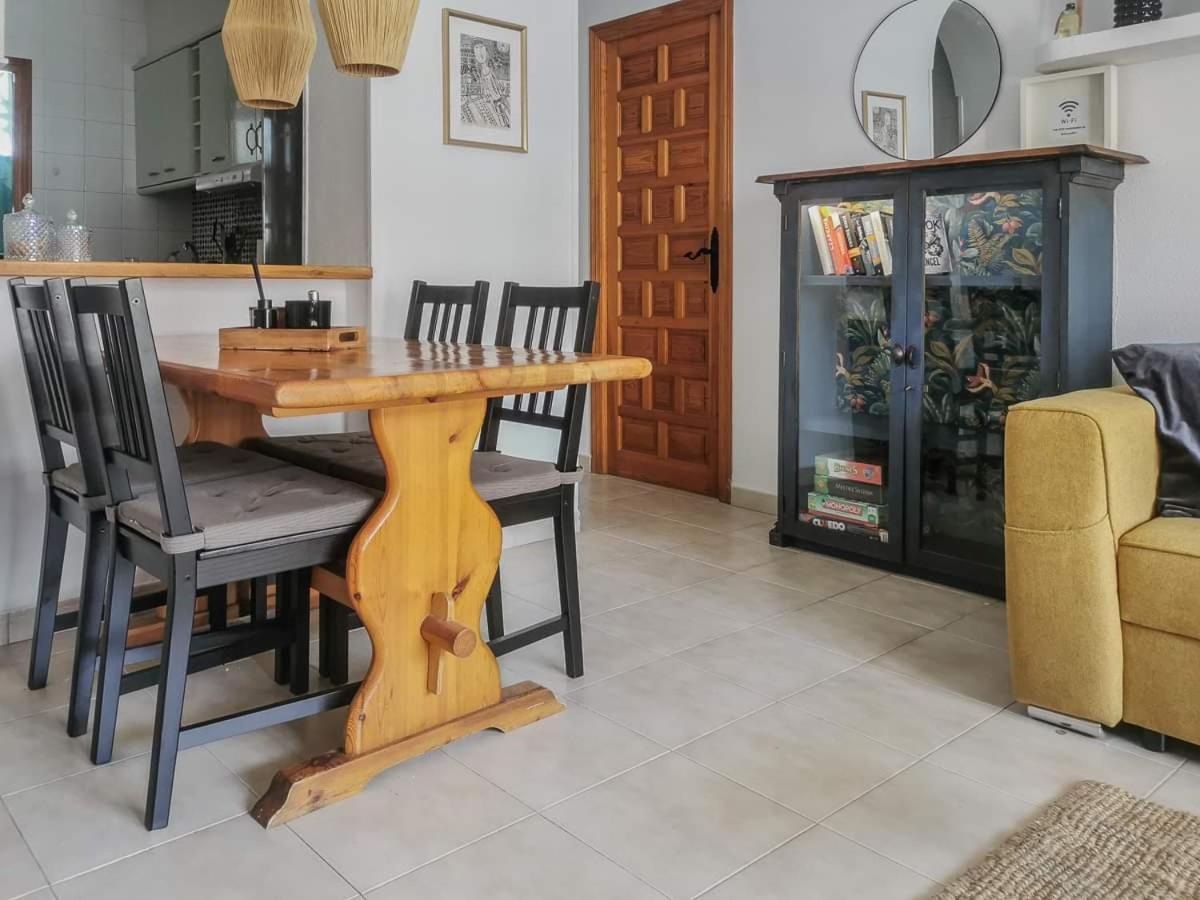 Casa Del Angel , Cosy 2 Bed Apartment,150M From Playa Los Locos Plus Beautiful Swimming Pool Torrevieja Esterno foto