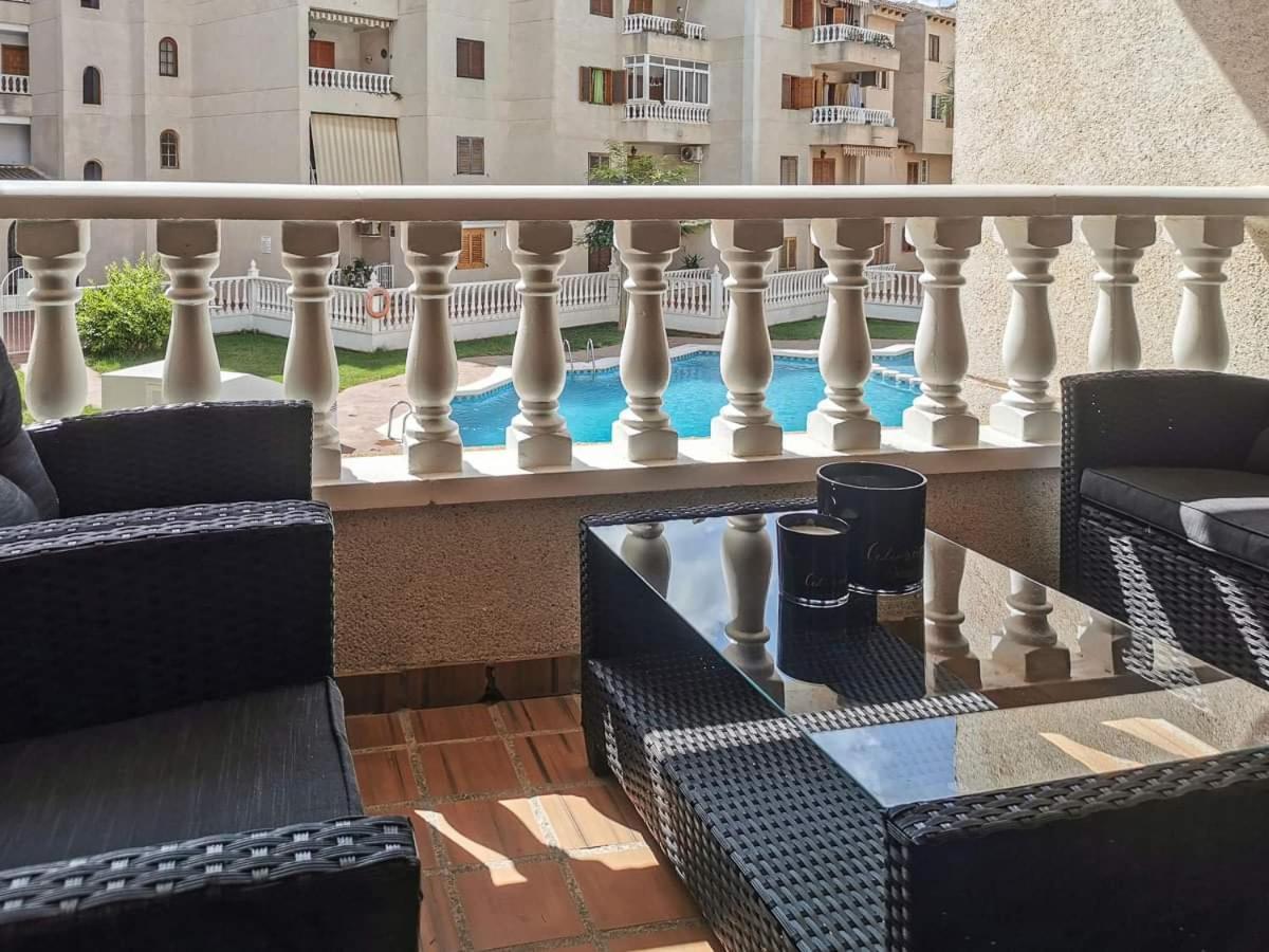 Casa Del Angel , Cosy 2 Bed Apartment,150M From Playa Los Locos Plus Beautiful Swimming Pool Torrevieja Esterno foto
